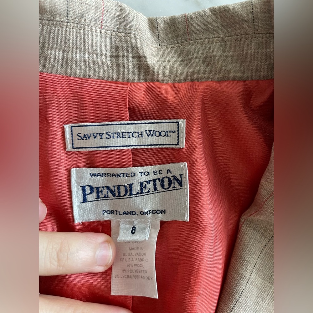 Pendleton Blazer - Picture 3 of 4